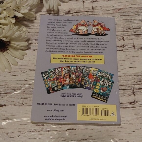 Captain Underpants and the Preposterous Plight of the Purple Potty People Book - Picture 5 of 5